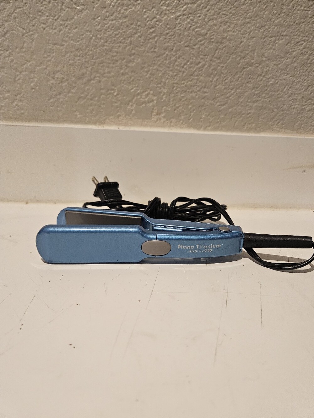 BaByliss Pro Nano Titanium 1” Hair Straighter Flat Iron Travel Mini Size